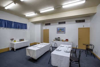 Parkside Inn Motel,East Melbourne>>Bundoora,4 star
