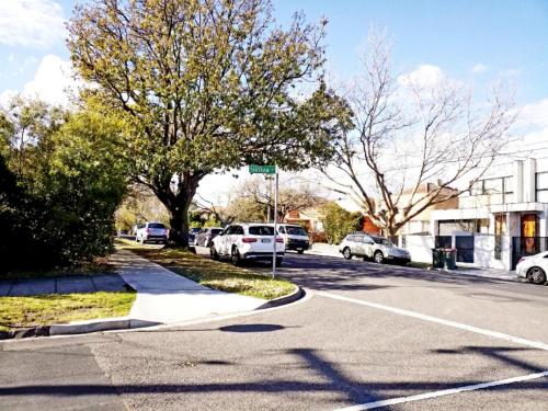 st kilda east backpackers hostel