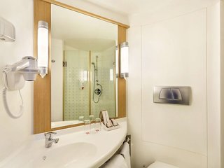 Ibis Yogyakarta Adi Sucipto,Magelang>>Depok,3 star