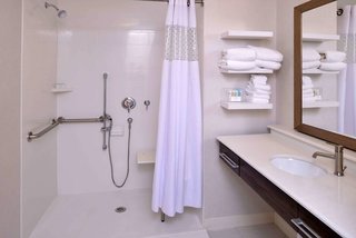 Hampton Inn & Suites Albany-East Greenbush,East Greenbush>>Albany,3 star