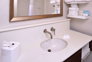 Hampton Inn & Suites Albany-East Greenbush,East Greenbush>>Albany,3 star