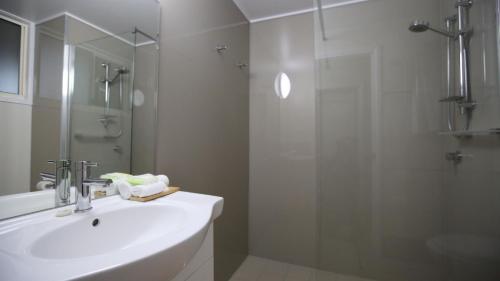 whitsunday sands resort