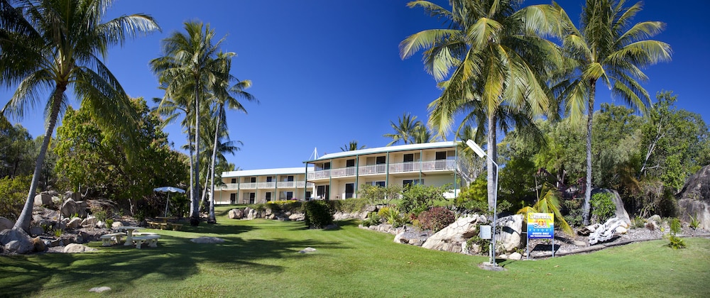 whitsunday sands resort