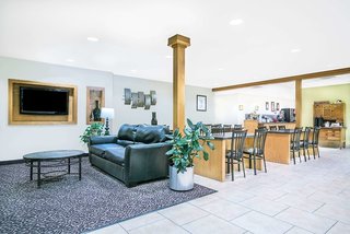 Microtel Inn & Suites By Wyndham Tomah,Monroe>>Black River Falls,2 star