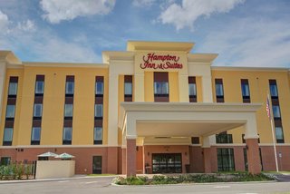 Hampton Inn & Suites Tampa Busch Gardens Area,Sulphur Springs>>Hillsborough County,3 star