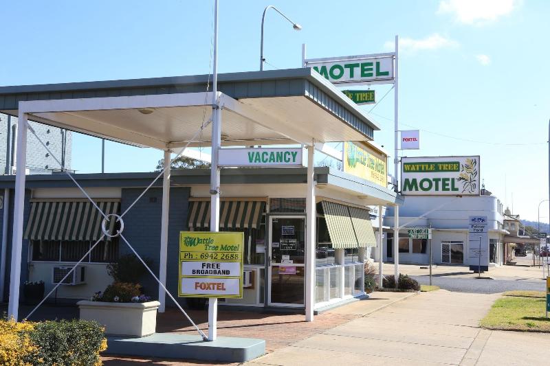 wattle tree motel