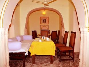Shahi Palace Mandawa,Hotel Shahi Palace Is Perfectly Located For Both Business And Leisure Guests In Mandawa. The Hotel H,3 star