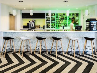 ibis styles london heathrow