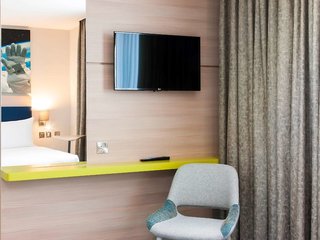 ibis styles london heathrow