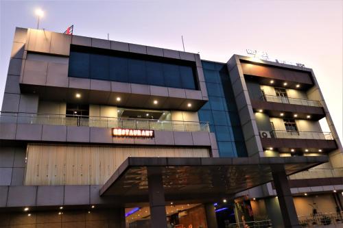 hotel vaishnavi heights