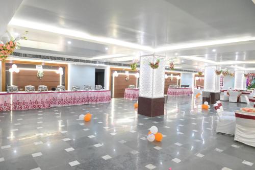 hotel vaishnavi heights