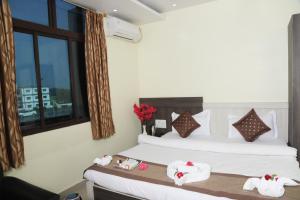 hotel vaishnavi heights