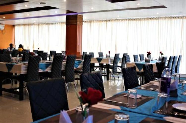 hotel vaishnavi heights