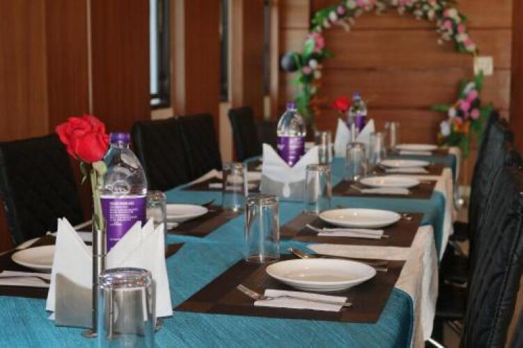 hotel vaishnavi heights