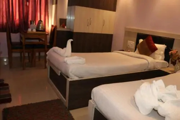hotel vaishnavi heights