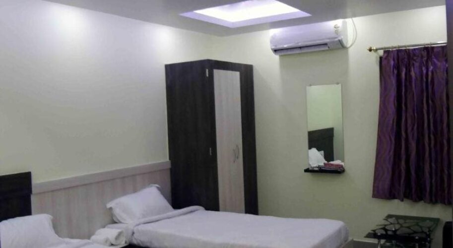 hotel vaishnavi heights