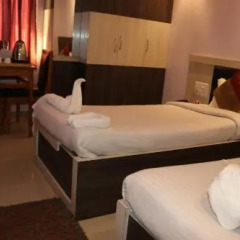 hotel vaishnavi heights