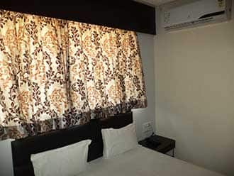 Hotel Krishna Palace,,1 star