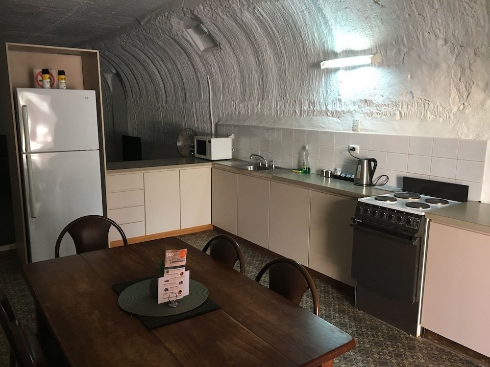 Desert View Apartments,Flinders Ranges And Outback>>Coober Pedy,3 star