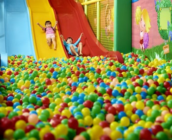 mission hills resort shenzhen