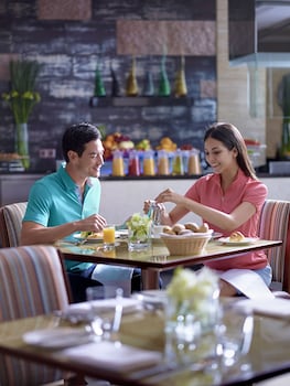 mission hills resort shenzhen