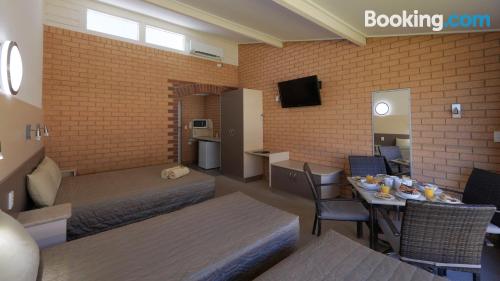 tenterfield motor inn