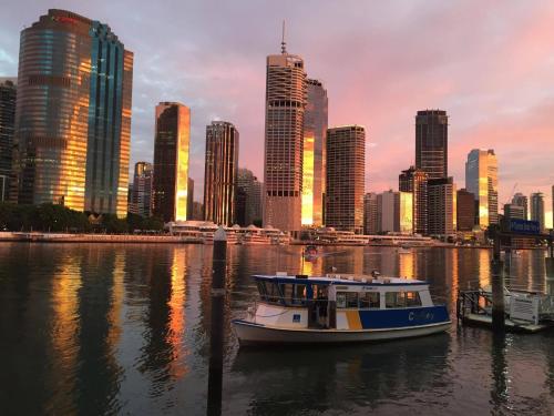 vine serviced apartments