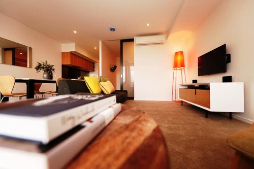 vine serviced apartments
