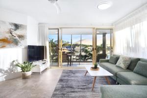 2 hastings street