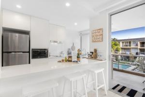 2 hastings street