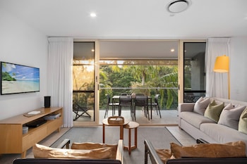 2 hastings street