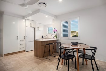 2 hastings street
