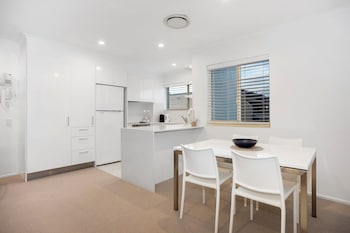 2 hastings street