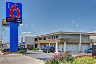 motel 6 villa park il chicago west