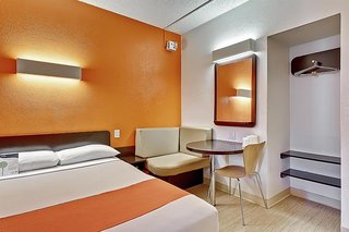 motel 6 villa park il chicago west