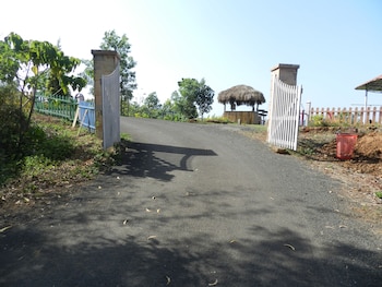 hotel sawai mansing hill resort