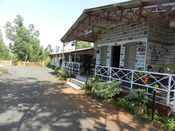 hotel sawai mansing hill resort