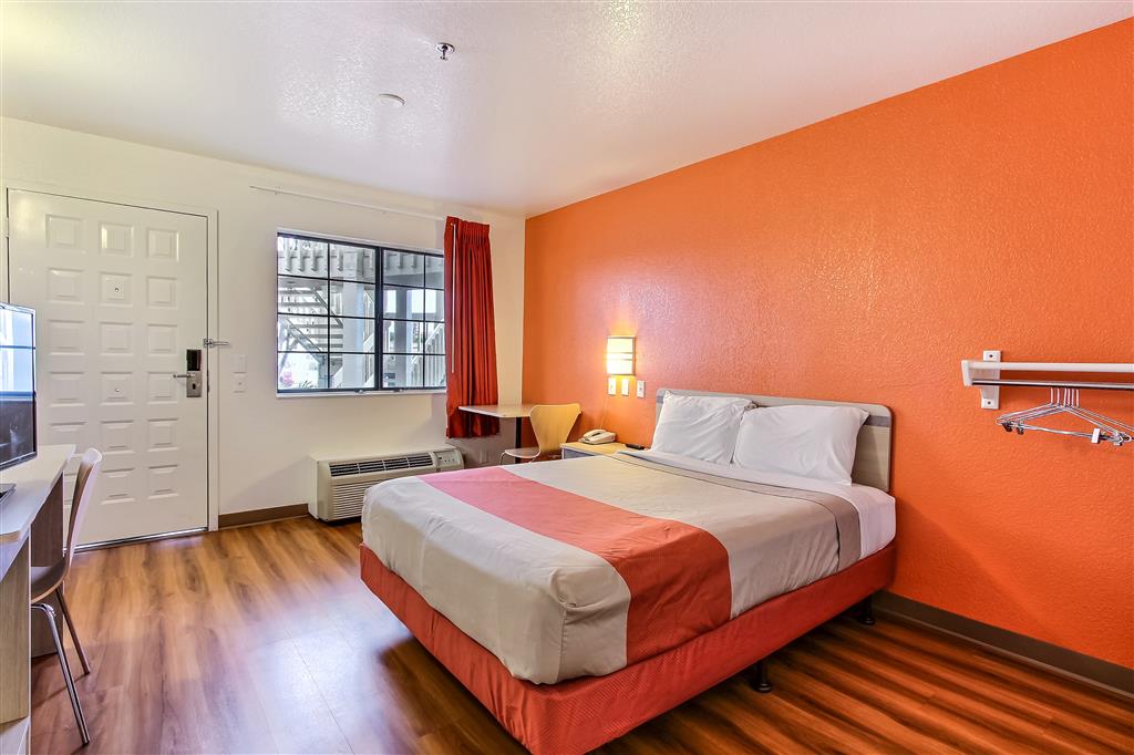 motel 6 salinas ca north monterey area