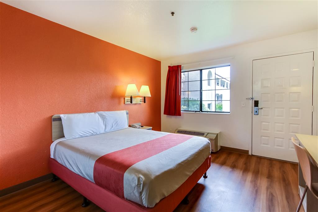 motel 6 salinas ca north monterey area