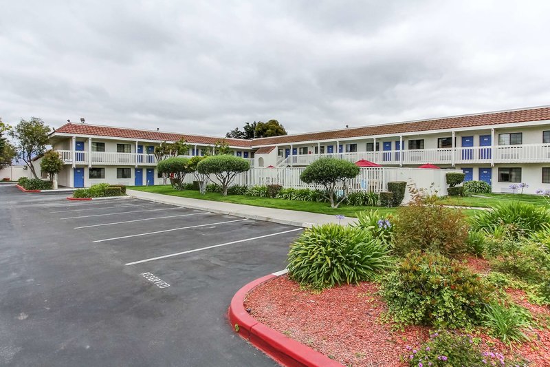 motel 6 salinas ca north monterey area