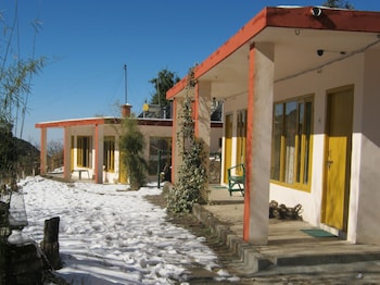 janardan resort pangot