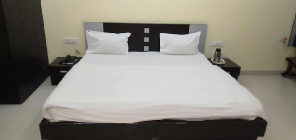 Hotel Shree Jee,Karwi>>Chitrakoot,3 star