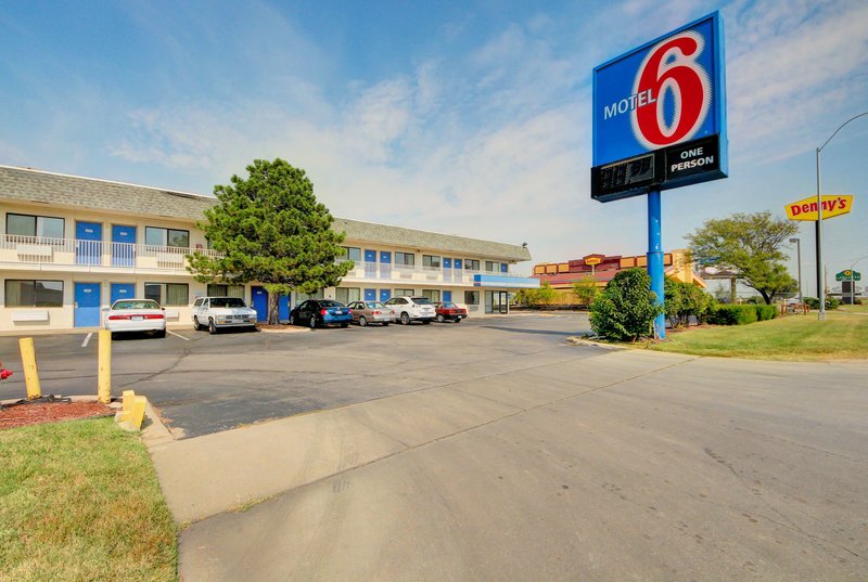 motel 6 wichita ks