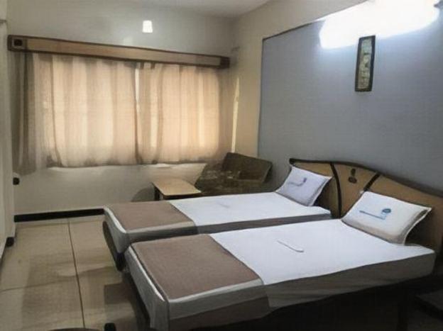 hotel pandurang international