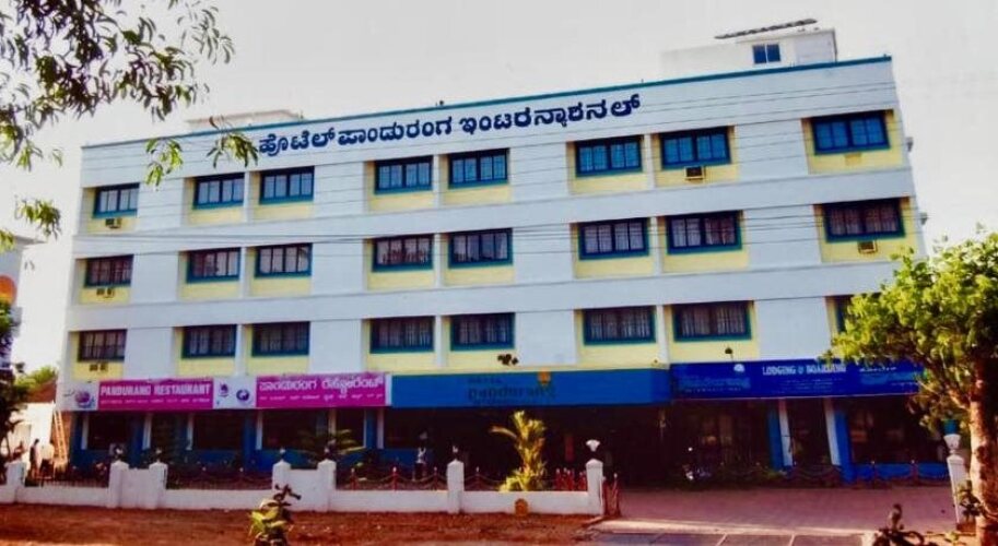 hotel pandurang international