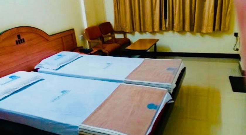 hotel pandurang international