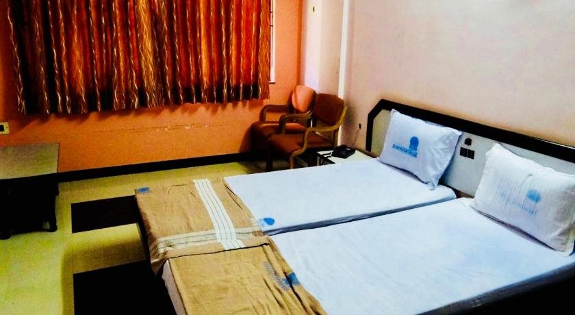 hotel pandurang international