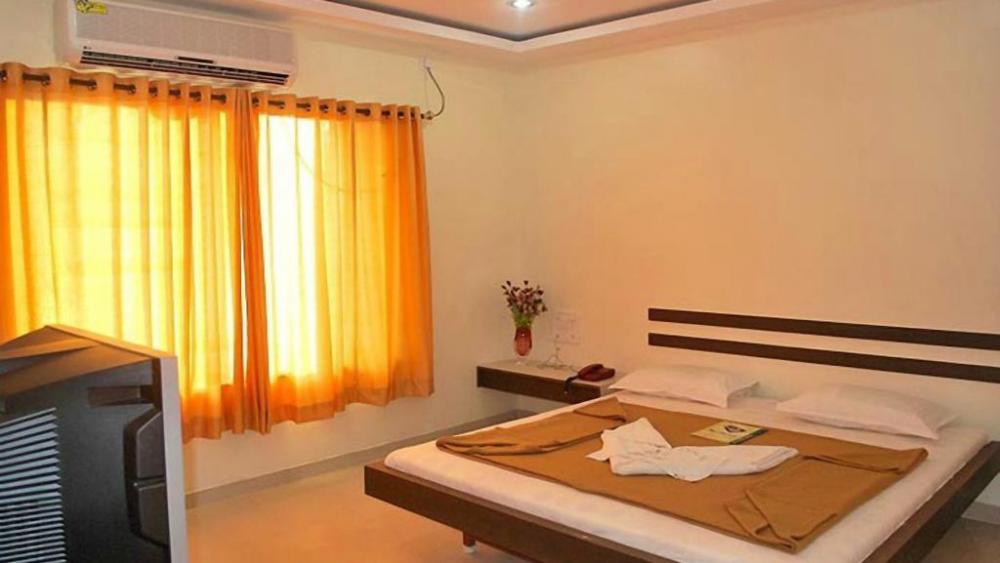 hotel sai geeta