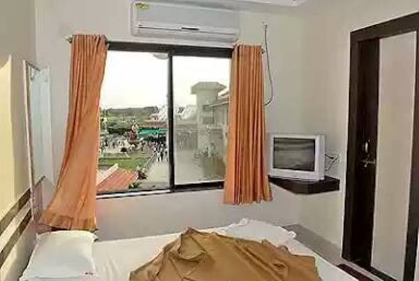 hotel sai geeta