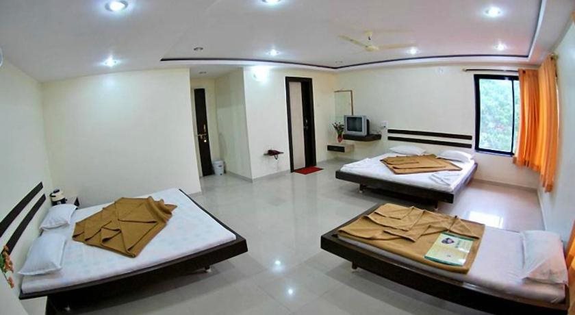 hotel sai geeta